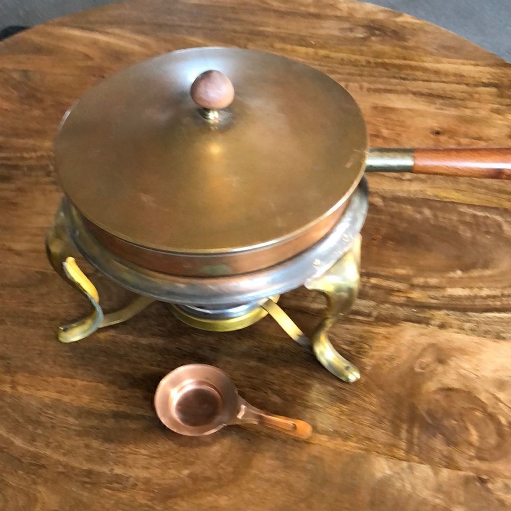 Vintage Copper Chafing Dish 10” x 2.5” deep